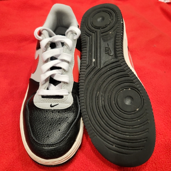 Nike Court Borough Low 2 SE NBA 75th Anniversary, Black Red White, Size 7Y
